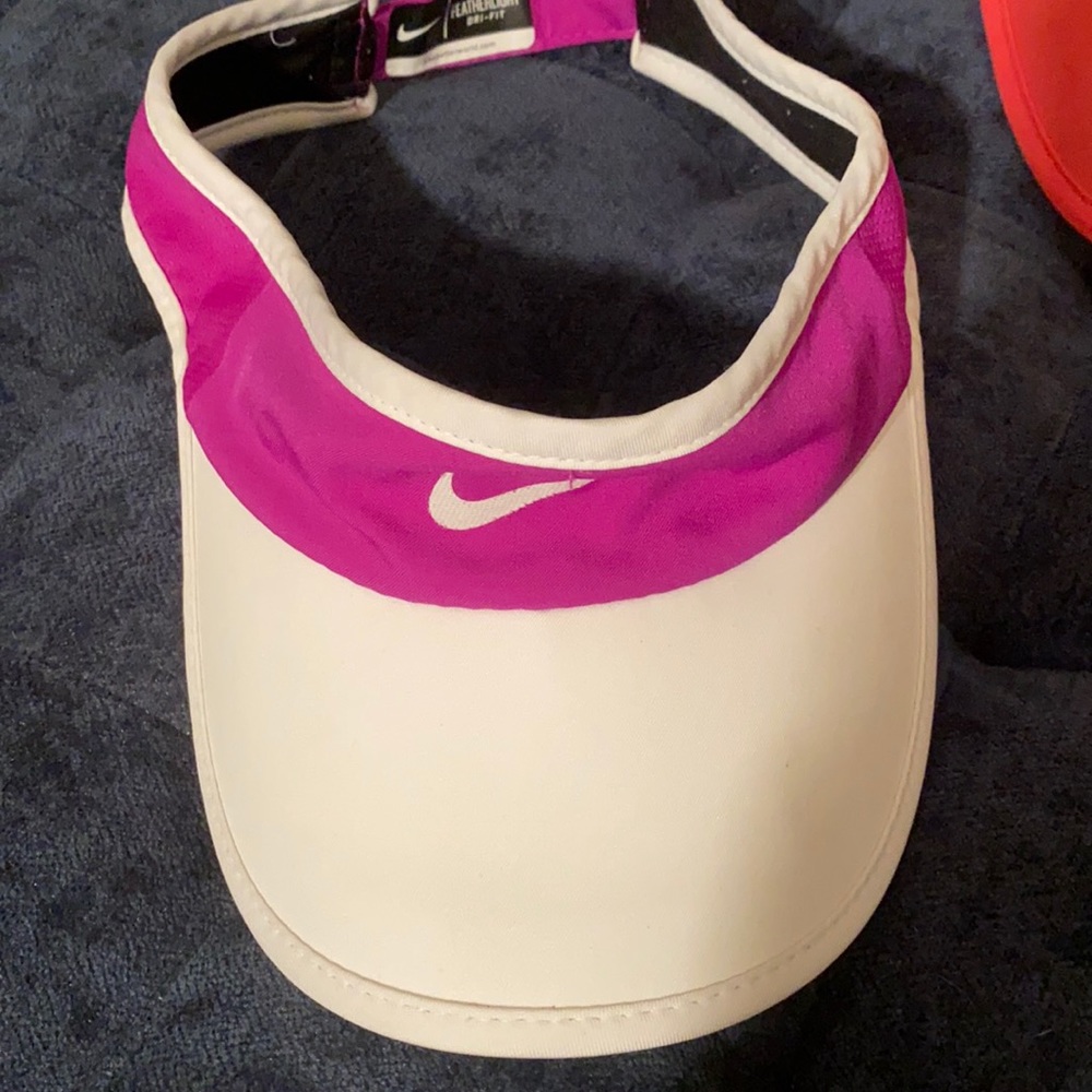 Two Nike visors like new